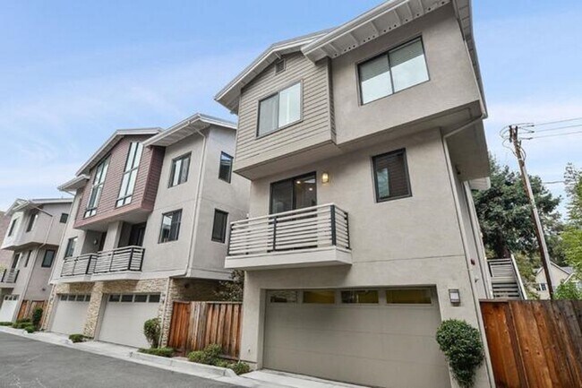 Building Photo - 417 Gene Ct