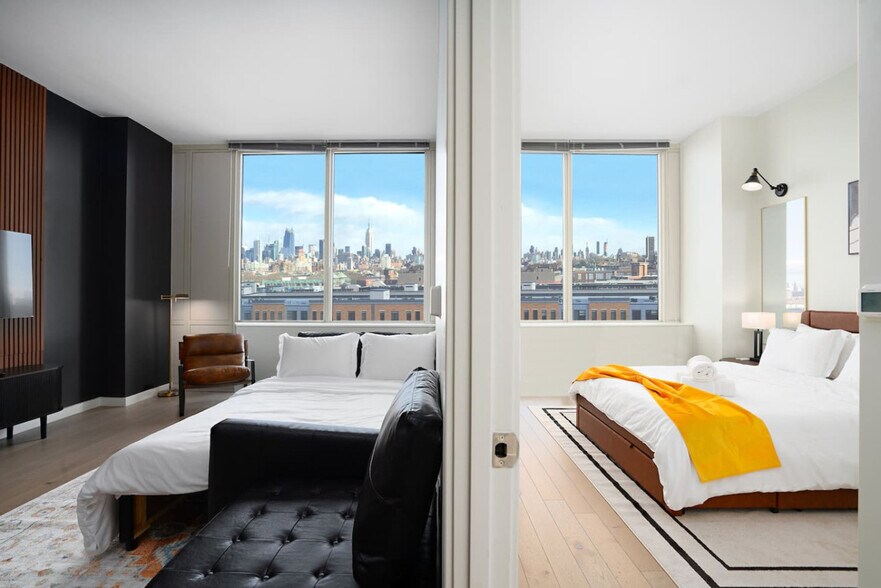 Building Photo - 824 Madison St