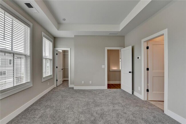 Building Photo - 106 Pinecone Pkwy