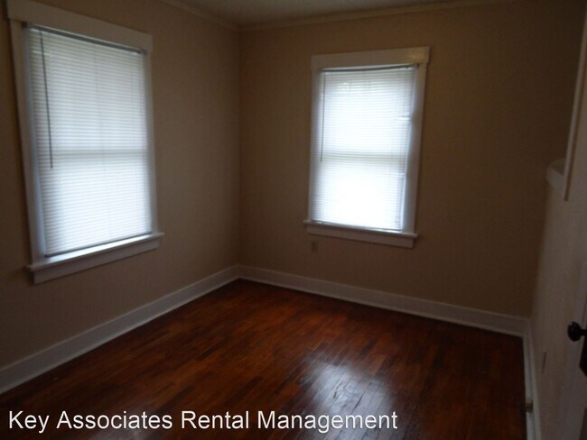 Building Photo - 2 br, 1 bath House - 2808 SE Minnesota