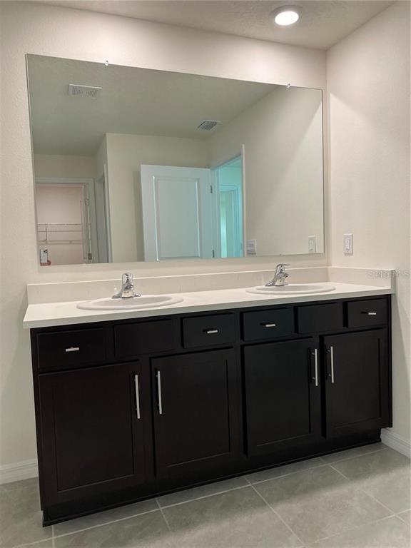 Building Photo - 378 SE 66th Ct