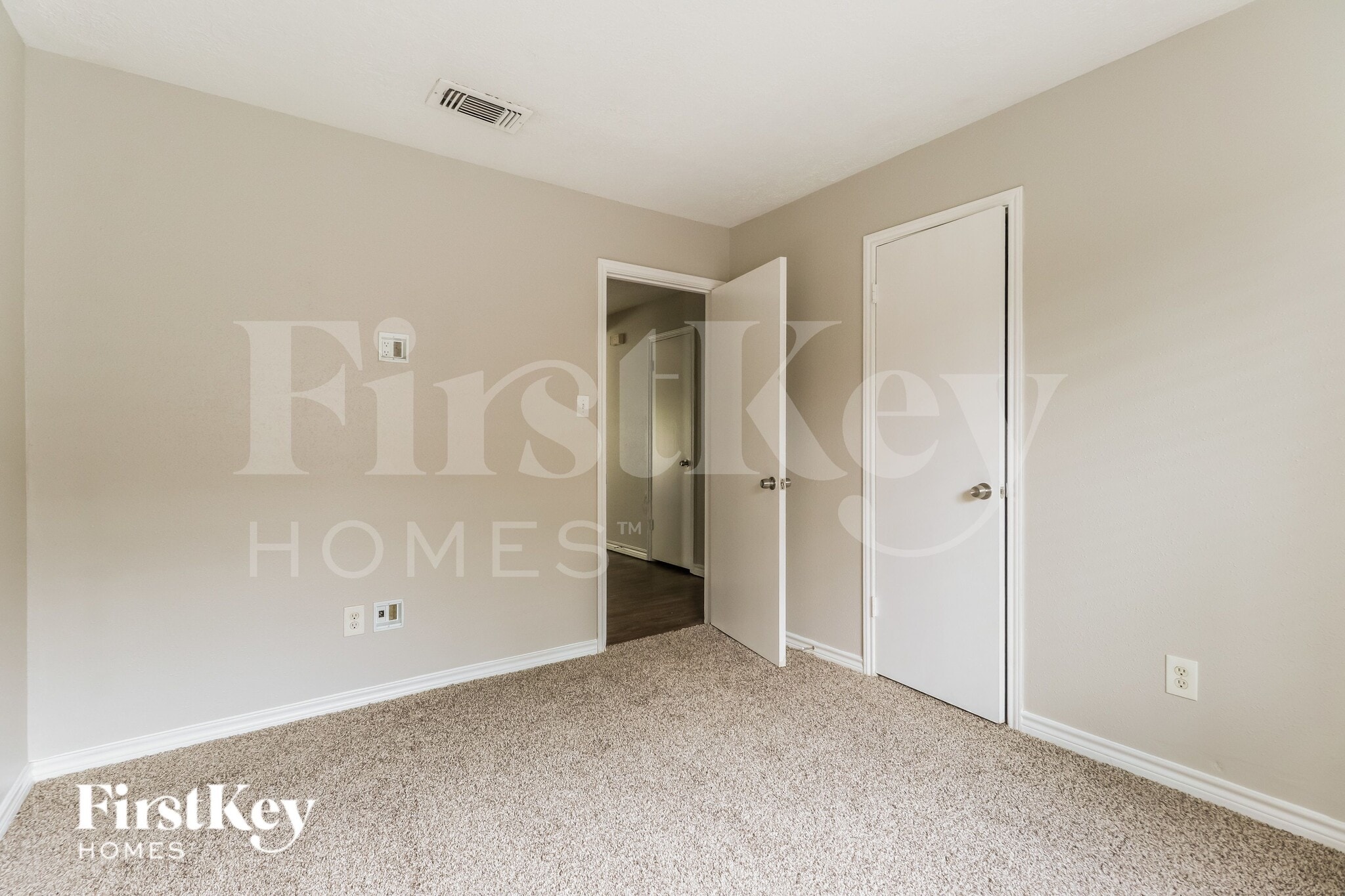 Building Photo - 22319 Meadowrock Dr