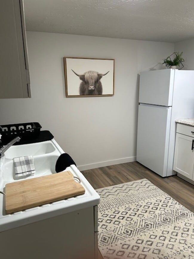 Building Photo - Charming 1-Bedroom, 1-Bath House Fully Fur...