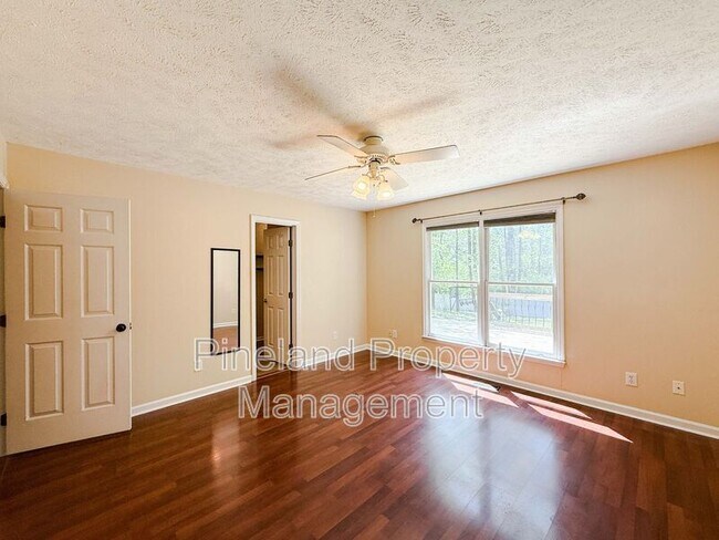 Building Photo - 107 Whitechapel Ln