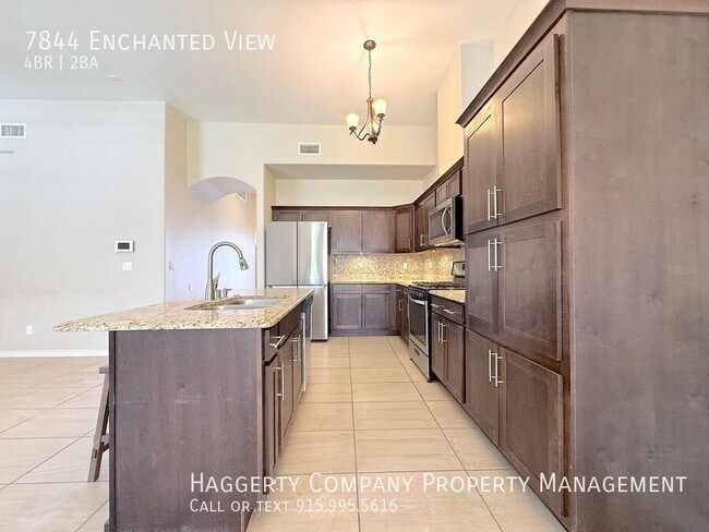 Building Photo - 7844 Enchanted View Dr