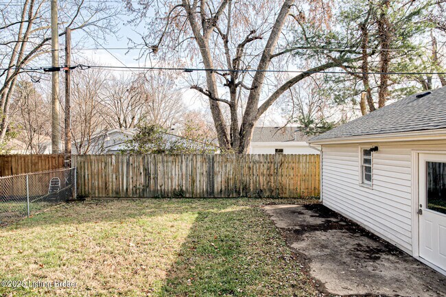 Building Photo - 3630 Windward Way