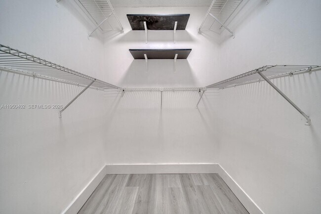 Building Photo - 10795 SW 108th Ave