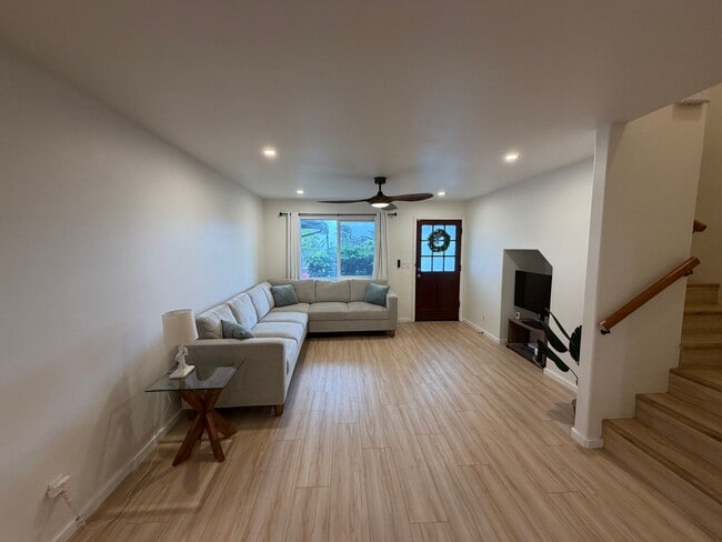 Building Photo - Oceanview Estates Home