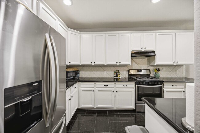 Building Photo - 3711 Hill Family Ln