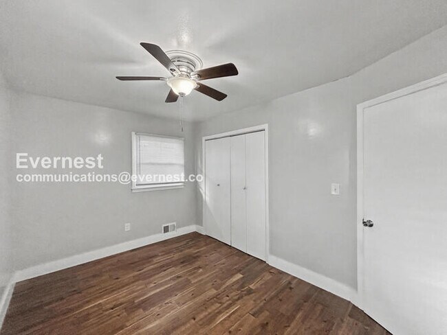 Building Photo - PROMO: Get $500 OFF first months rent when the lease today! / 3 Bed, 1.5 Bath Home with Fenced Ya...