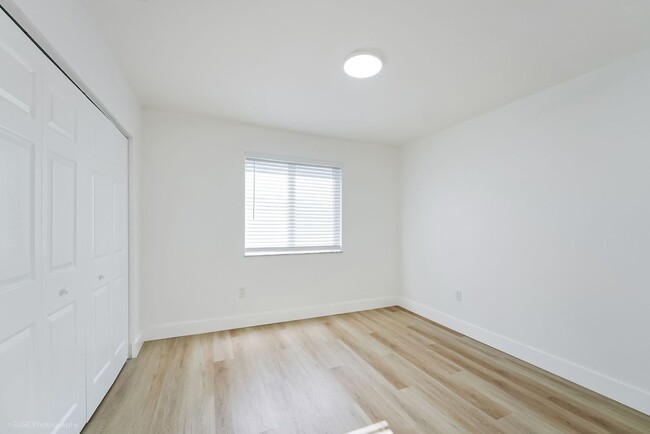 Building Photo - 2820 NW 95th St