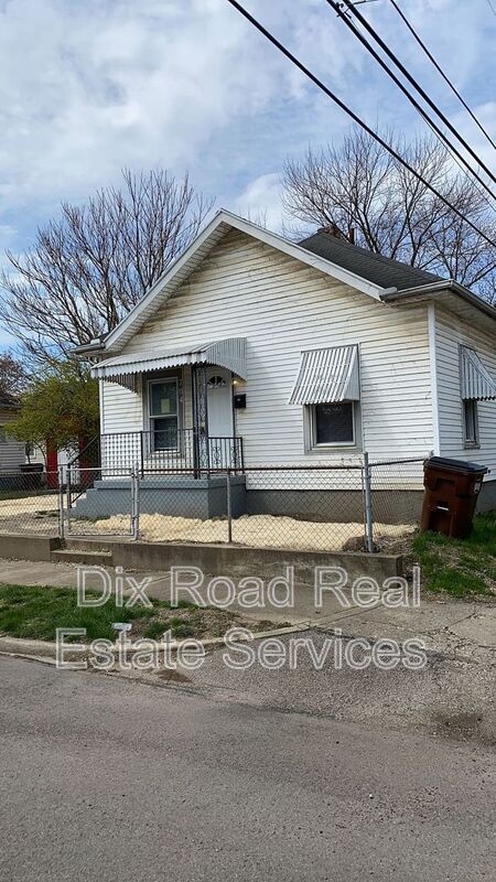 Building Photo - 704 Cleveland St