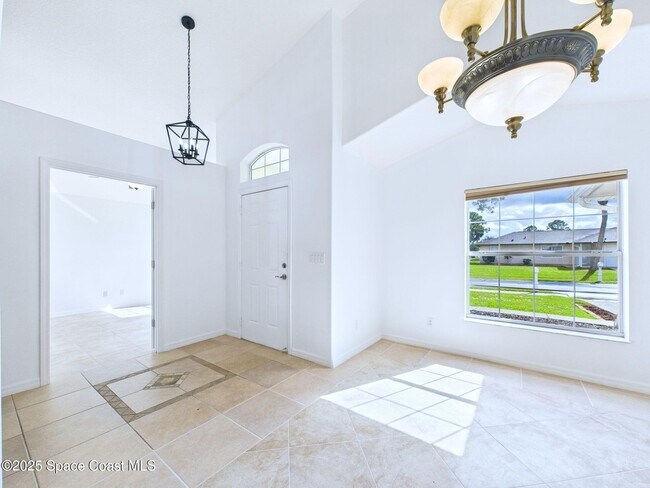 Building Photo - 207 Alcantarra St NW