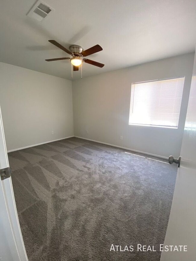 Building Photo - 8004 Park Bench Ct