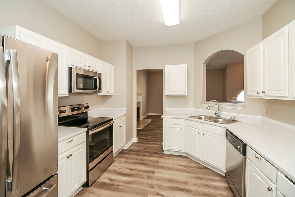 Building Photo - 4420 Roche St