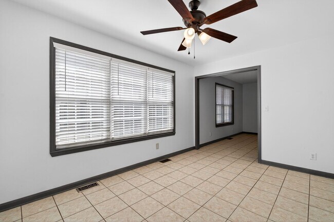 Building Photo - 11304 Cox Ave