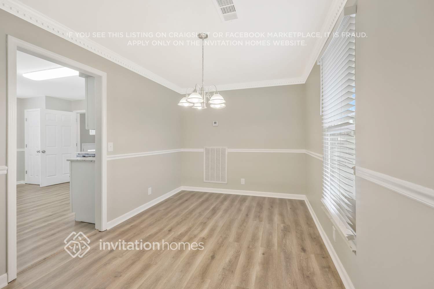 Building Photo - 1004 Carriage Way Ct