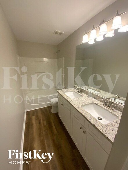 Building Photo - 85 Parkmont Way