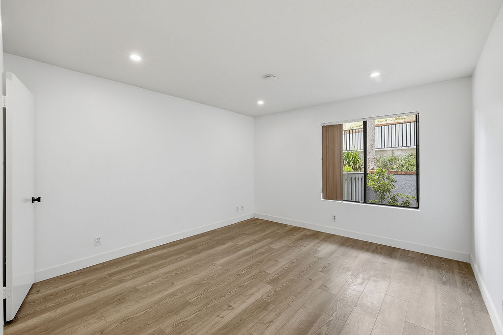 Building Photo - 29105 Thousand Oaks Blvd