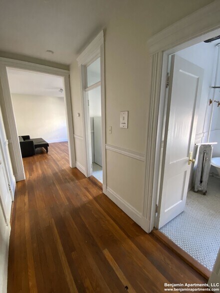 Building Photo - 5 Walbridge St