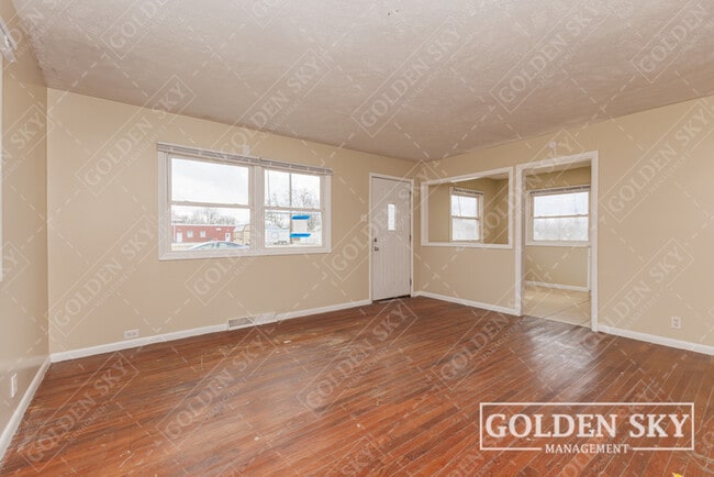 Building Photo - 9912 Washington St