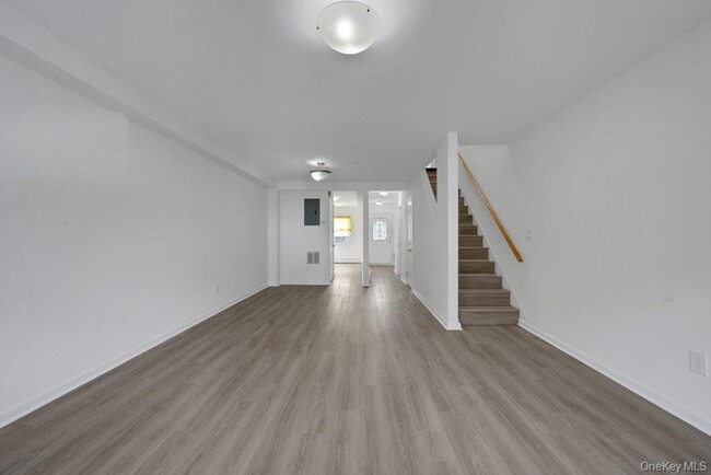 Building Photo - 38 Beekman Ave