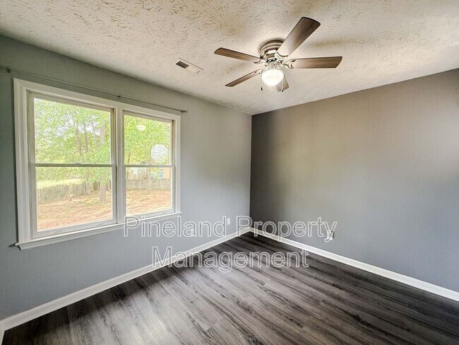 Building Photo - 3446 Sandystone Cir