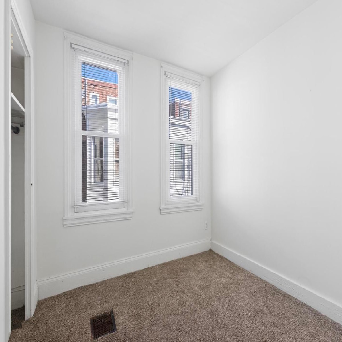Building Photo - 539 Fernon St