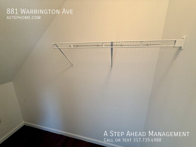 Building Photo - 881 Warrington Ave