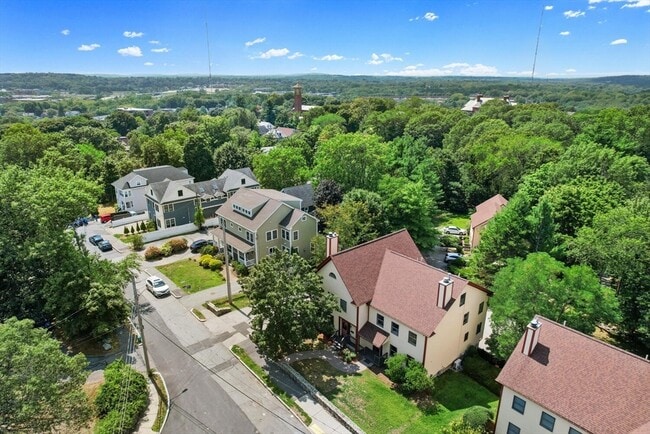 Building Photo - 29 Cottage St