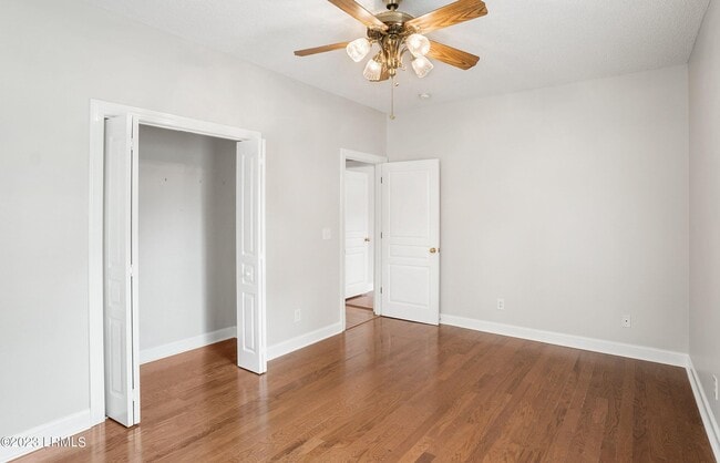 Building Photo - 2 Rockville Way