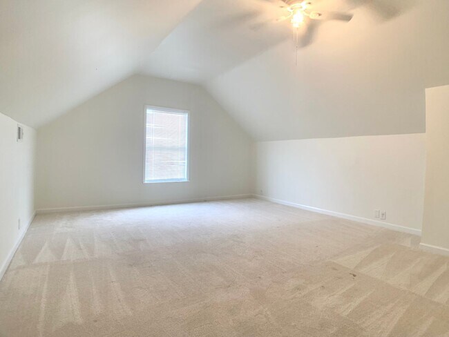 Building Photo - 1404 Marla Ct