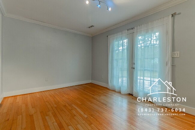 Building Photo - 1452 Birthright St