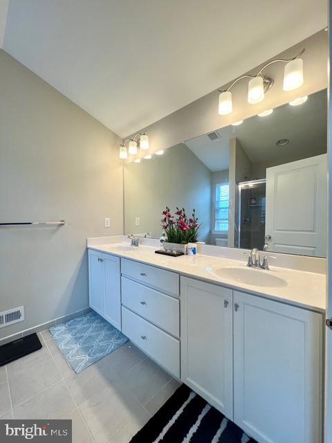 Building Photo - 221 Cadence Ct