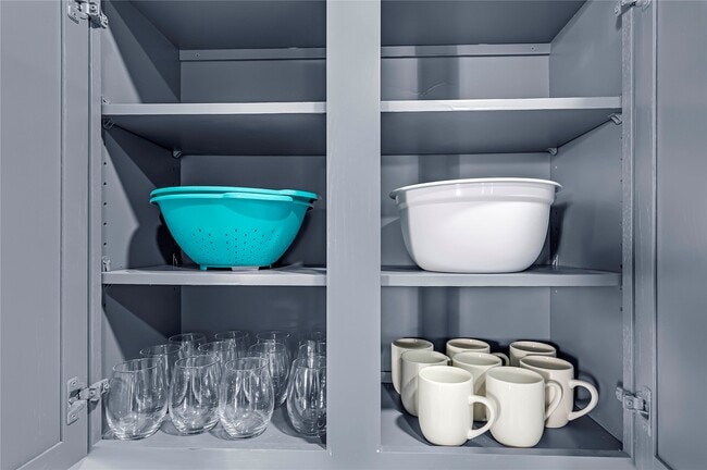 Building Photo - 6818 Catarina Cir