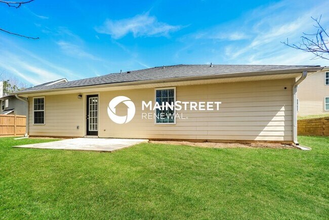 Building Photo - 4 Bedroom Pet-Friendly Home in ATLANTA, GA with Main Street Renewal