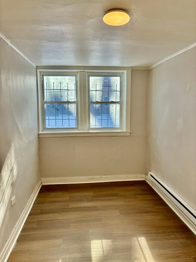 Building Photo - 6900 S Jeffery Blvd