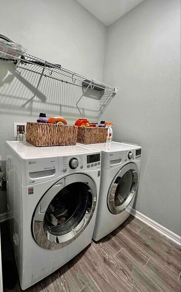 Building Photo - 15031 Abby Birch Pl