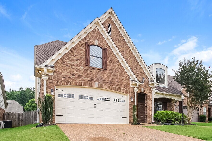 Building Photo - 245 Birch Springs Cove