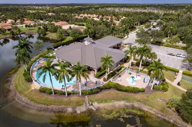 Building Photo - ** REFLECTION LAKES ** 4 BED / 2 BATH - PO...