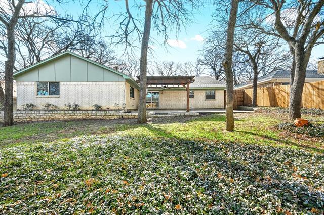 Building Photo - 660 Springhill Dr