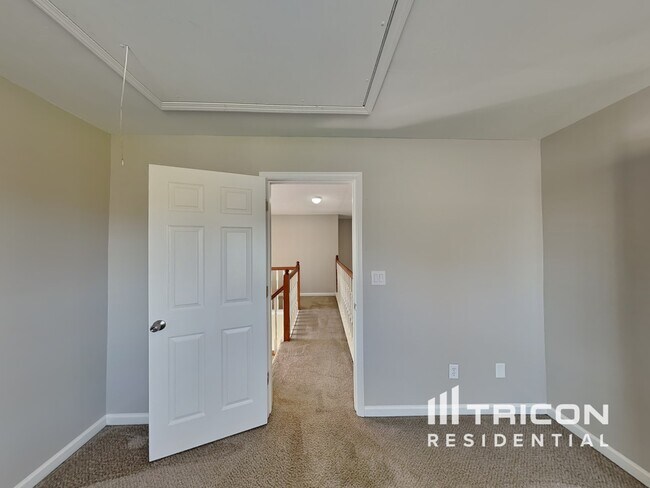 Building Photo - 218 Bo Simpson Pkwy