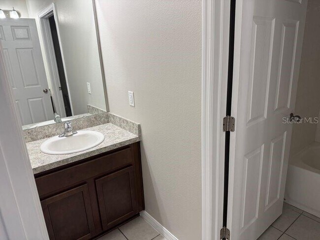 Building Photo - 3345 Curlew Ave
