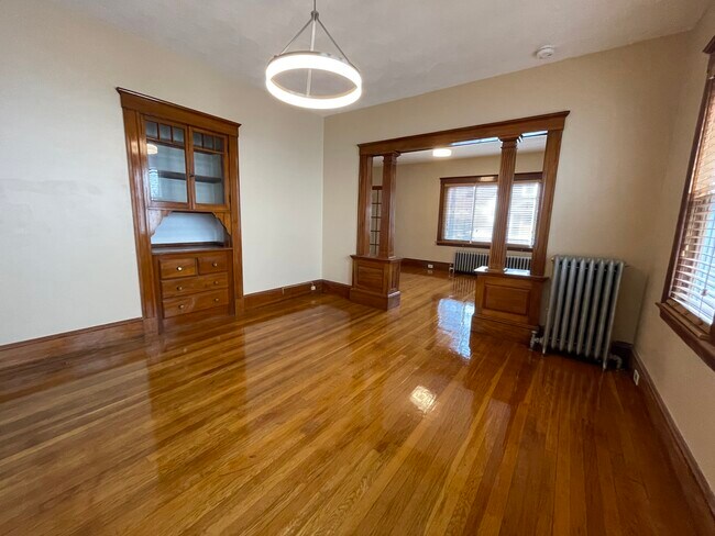 Building Photo - 289 Beech St