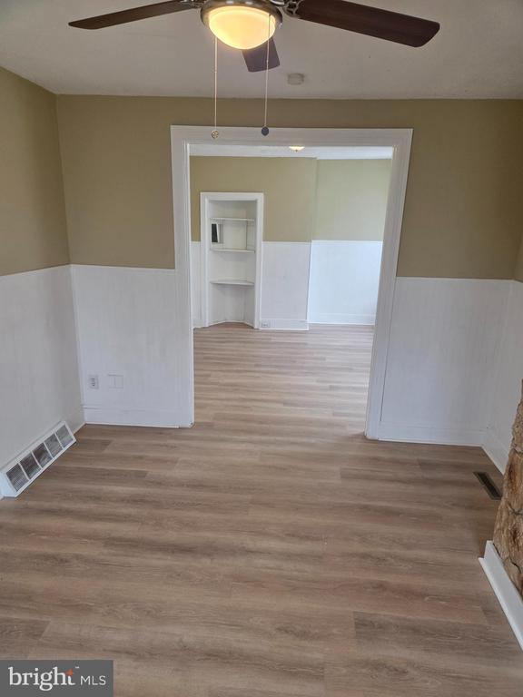 Building Photo - 649 Bordentown Rd