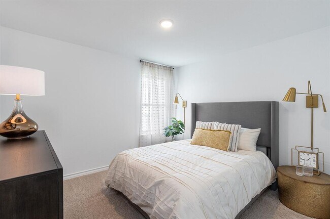 Building Photo - 308 Stinchcomb Rd