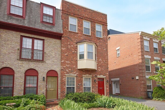 Primary Photo - 2312 L St NW