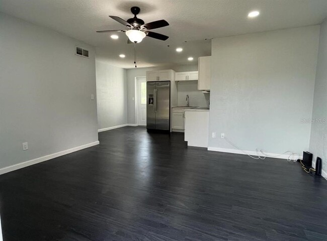 Building Photo - 6329 Rockaway St