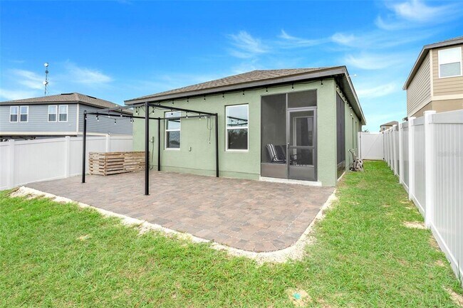 Building Photo - 8716 Sportsman Lp