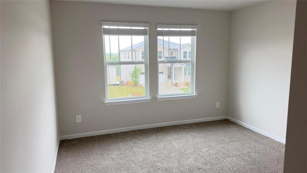 Building Photo - 327 Vly Oak Dr